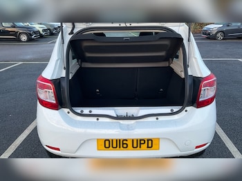 Used Dacia Sandero 2016 for sale - 76960626: Photo