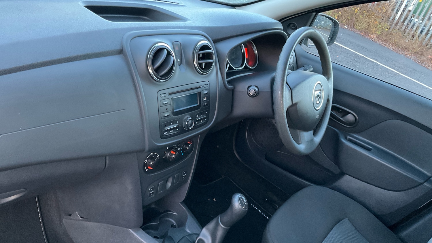 Used Dacia Sandero 2016 for sale - 76960626: Photo 9