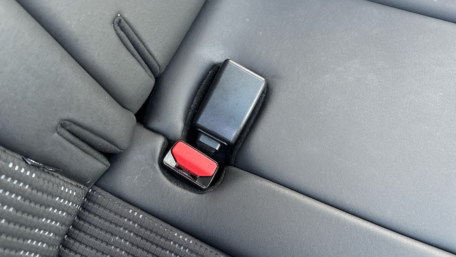Used Peugeot 2008 2018 for sale - 76352388: Photo 17