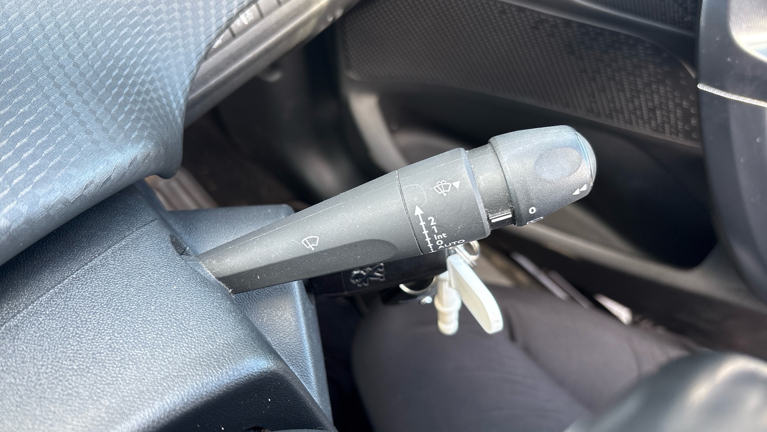 Used Peugeot 2008 2018 for sale - 76352388: Photo 23