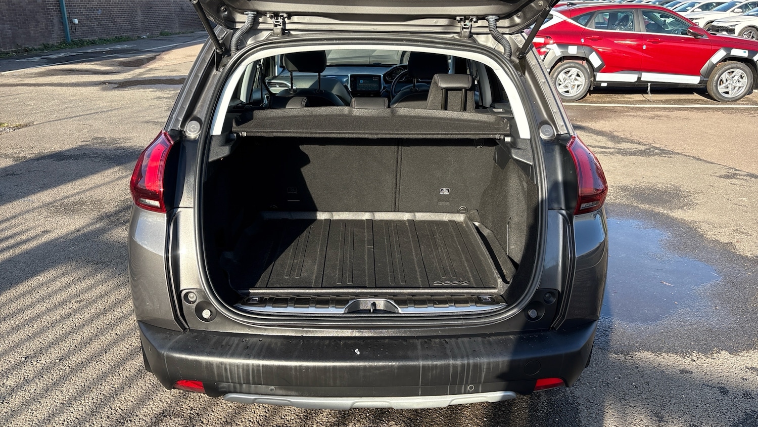 Used Peugeot 2008 2018 for sale - 76352388: Photo 4