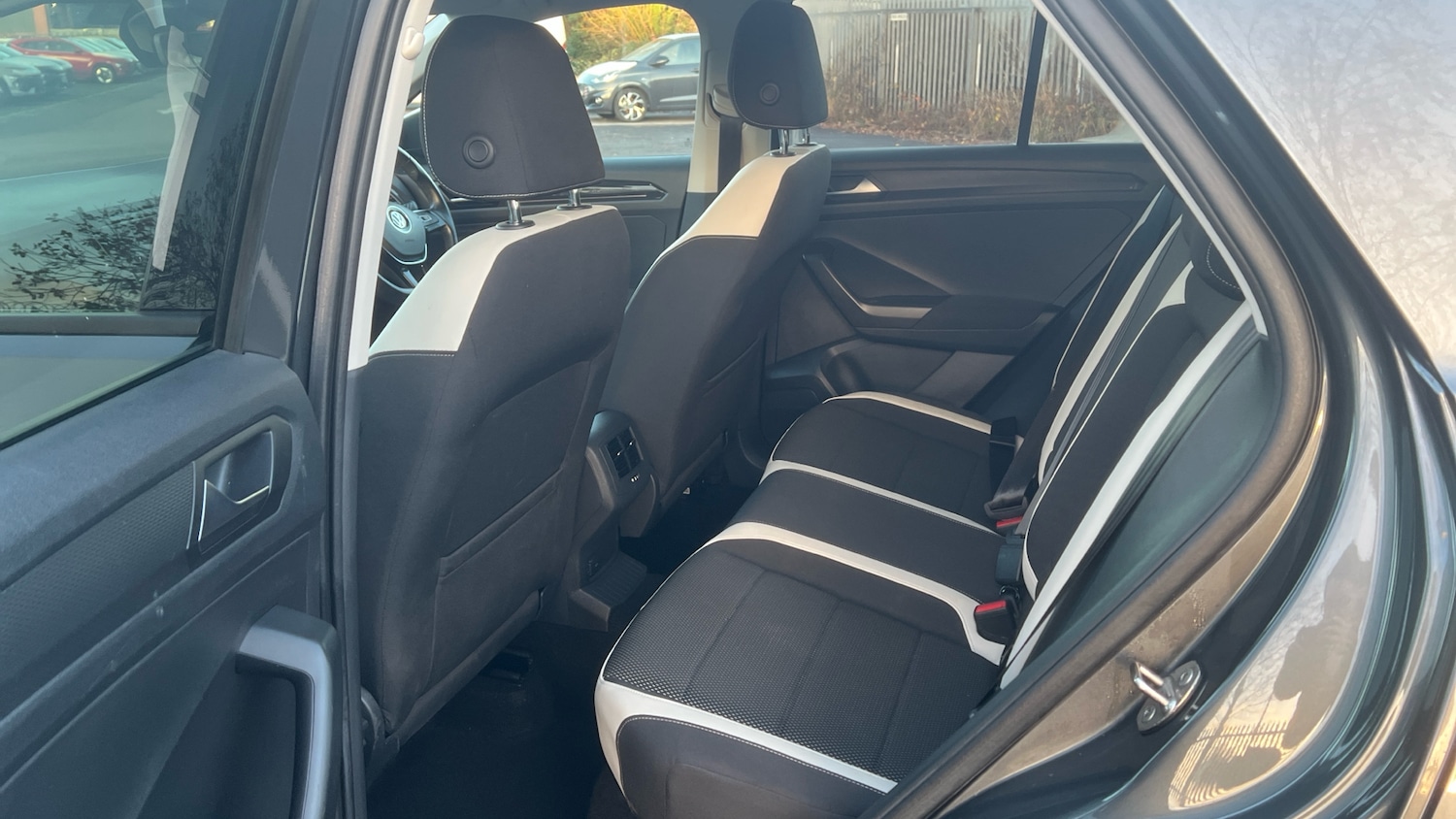 Used Volkswagen T-Roc 2019 for sale - 76918794: Photo 16