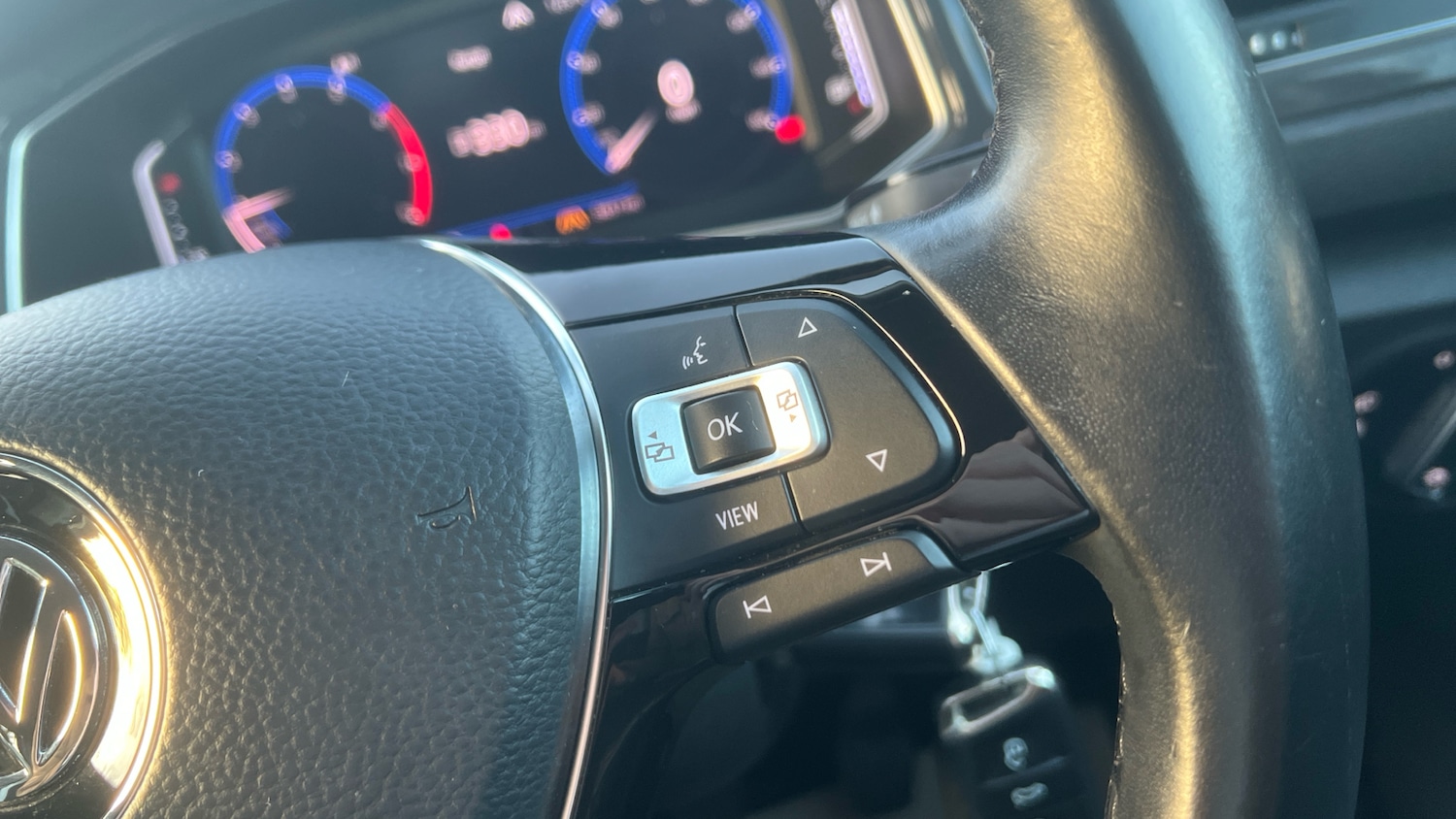 Used Volkswagen T-Roc 2019 for sale - 76918794: Photo 29