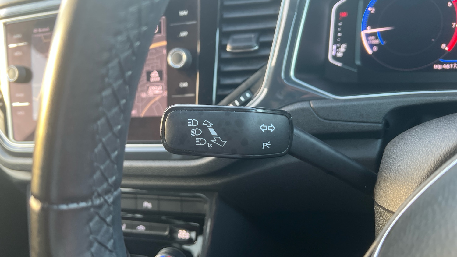 Used Volkswagen T-Roc 2019 for sale - 76918794: Photo 32