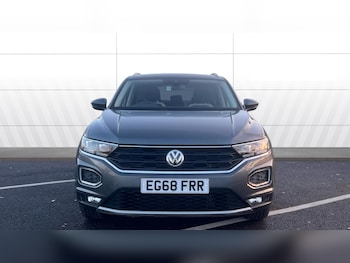 Used Volkswagen T-Roc 2019 for sale - 76918794: Photo