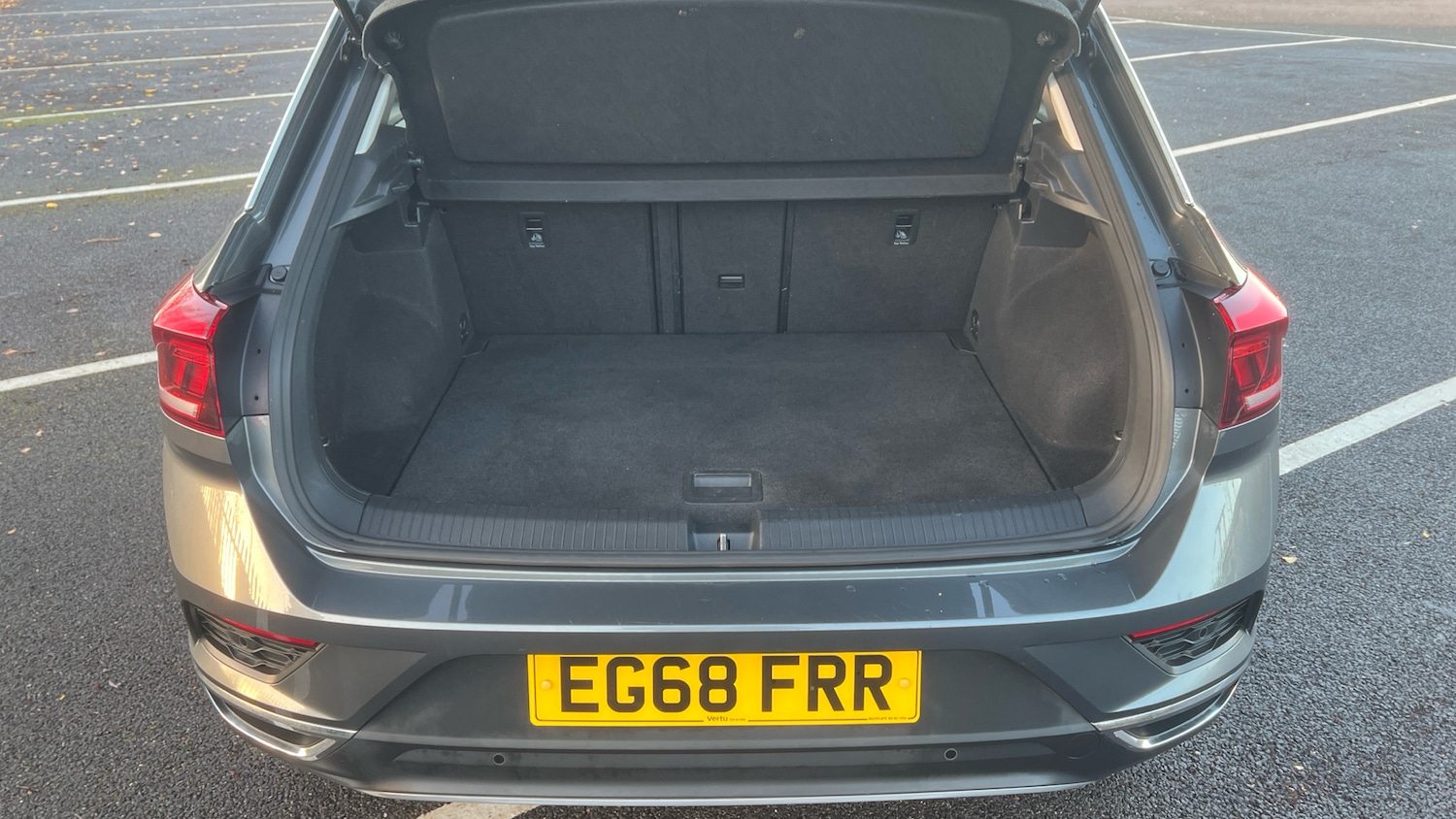 Used Volkswagen T-Roc 2019 for sale - 76918794: Photo 4