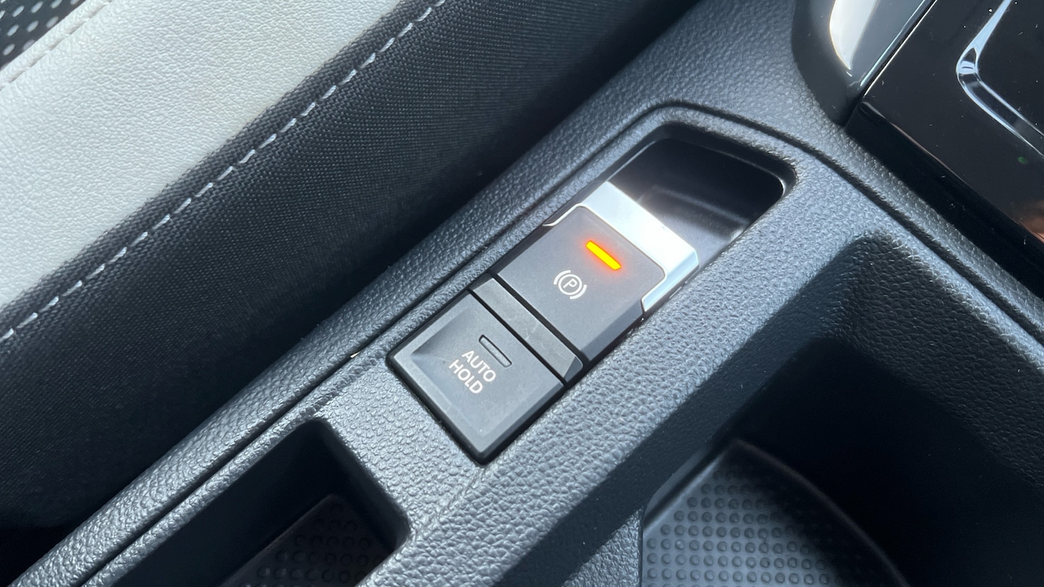 Used Volkswagen T-Roc 2019 for sale - 76918794: Photo 42