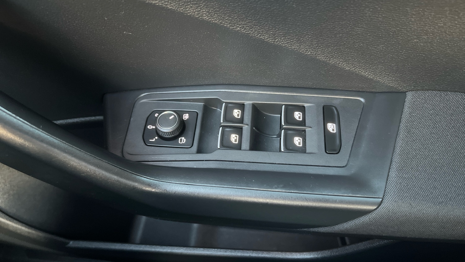 Used Volkswagen T-Roc 2019 for sale - 76918794: Photo 43