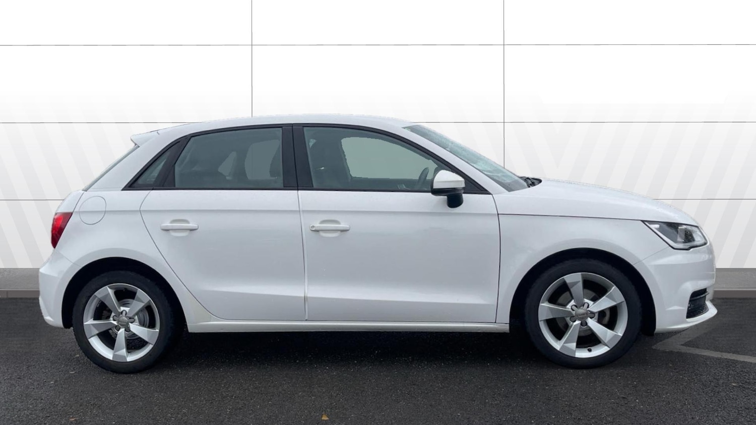 Used Audi A1 2017 for sale - 76566155: Photo 5
