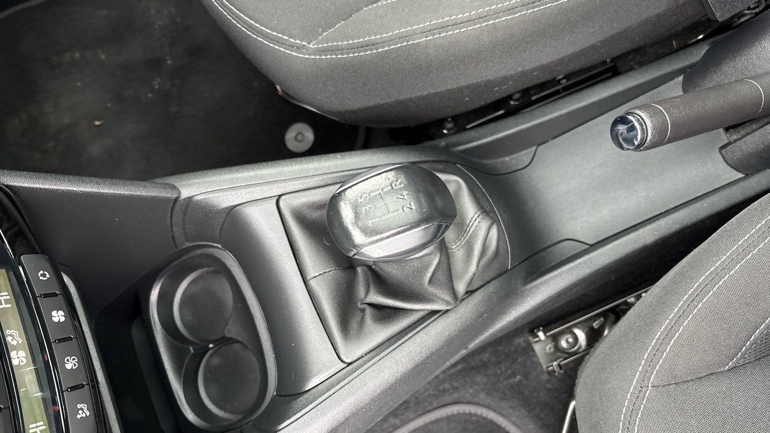 Used Peugeot 208 2019 for sale - 76720396: Photo 13