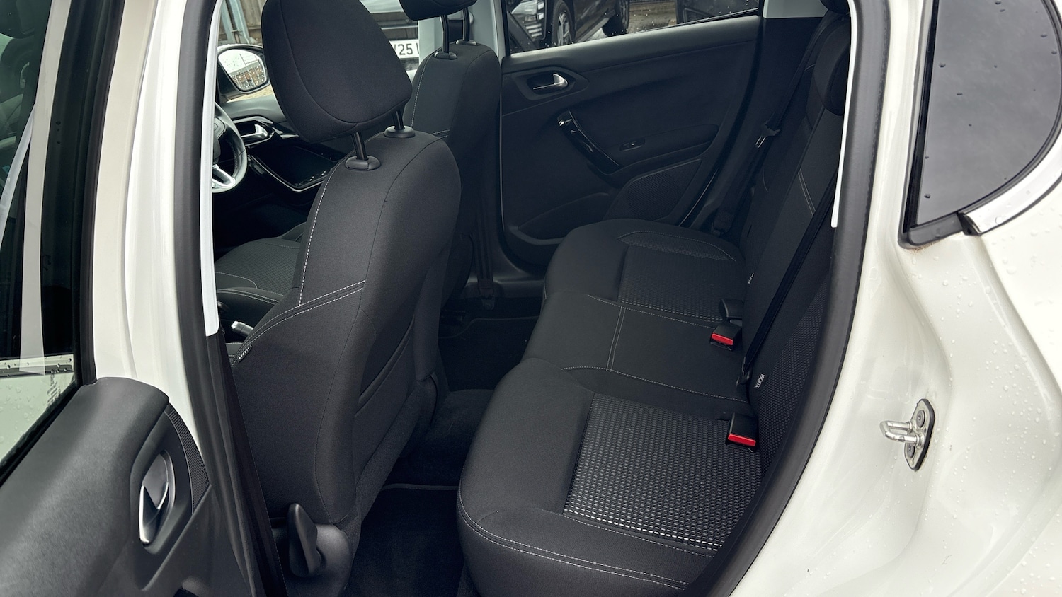 Used Peugeot 208 2019 for sale - 76720396: Photo 16