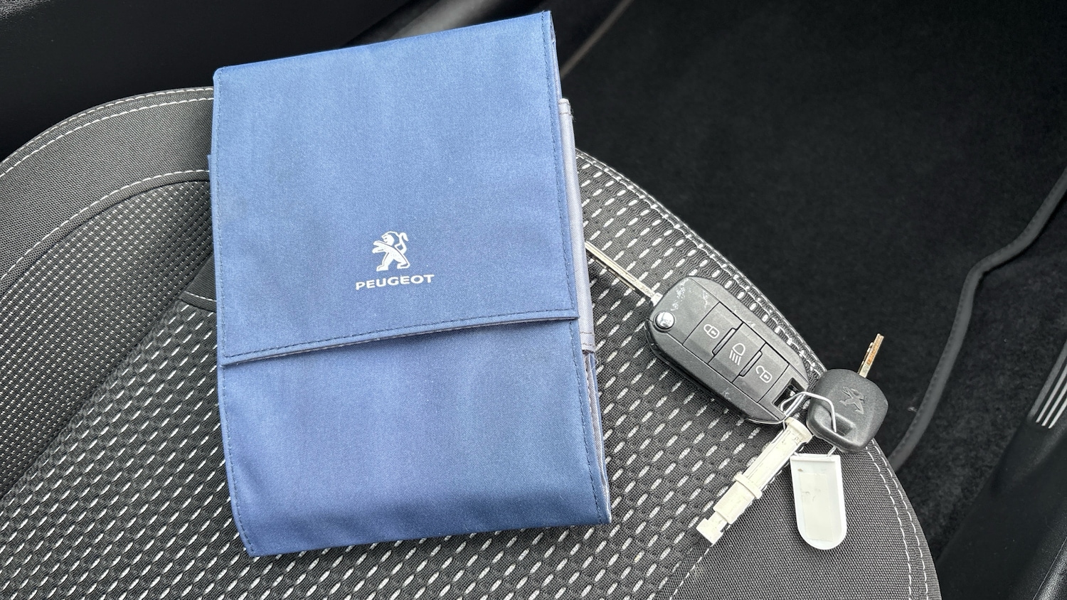 Used Peugeot 208 2019 for sale - 76720396: Photo 19