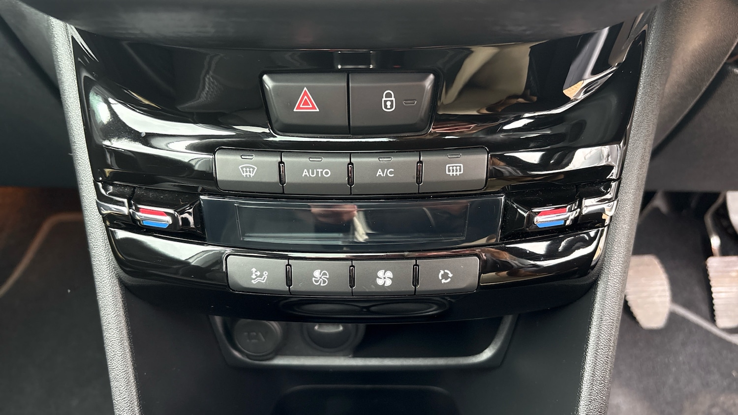 Used Peugeot 208 2019 for sale - 76720396: Photo 21