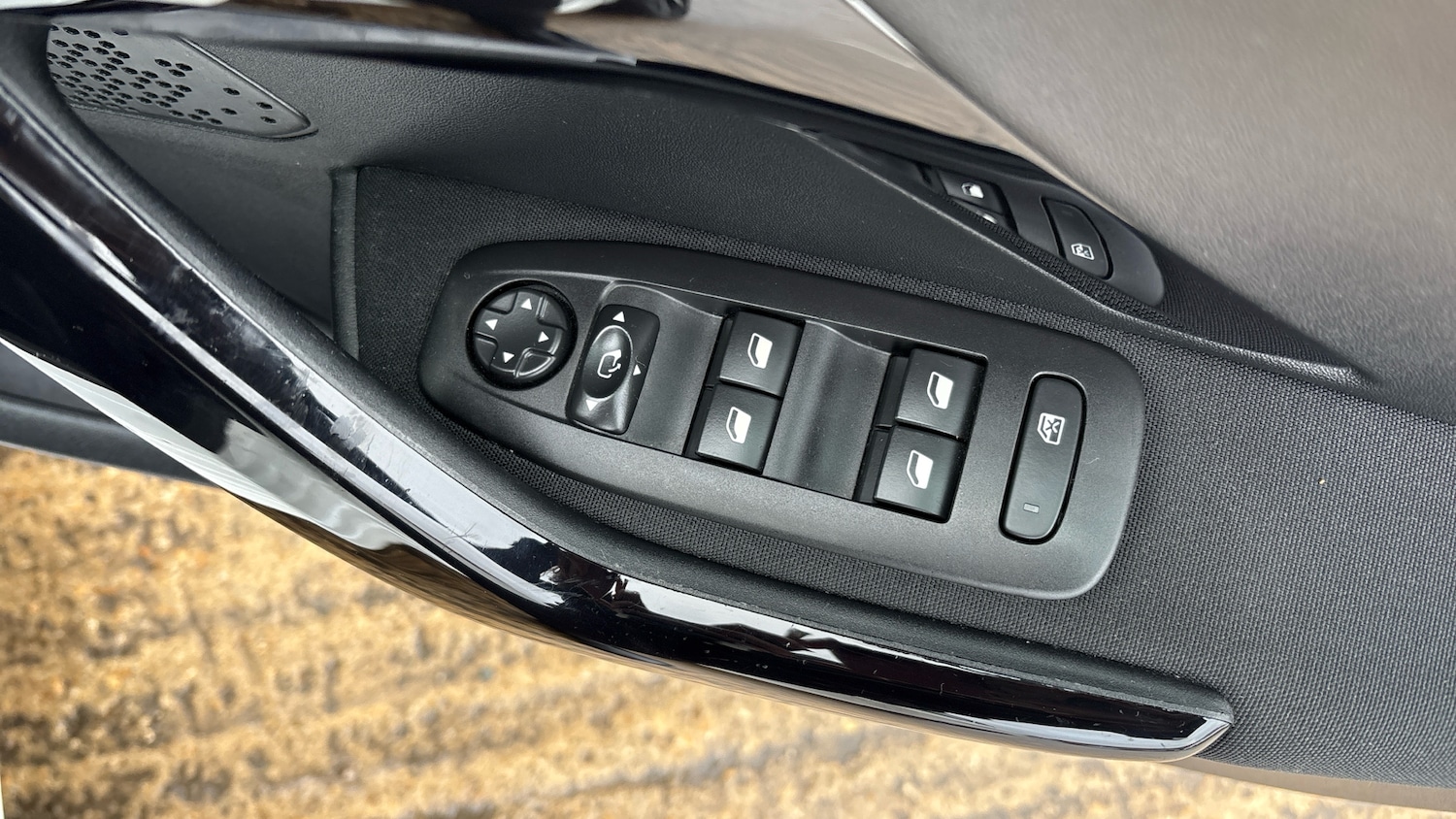 Used Peugeot 208 2019 for sale - 76720396: Photo 24