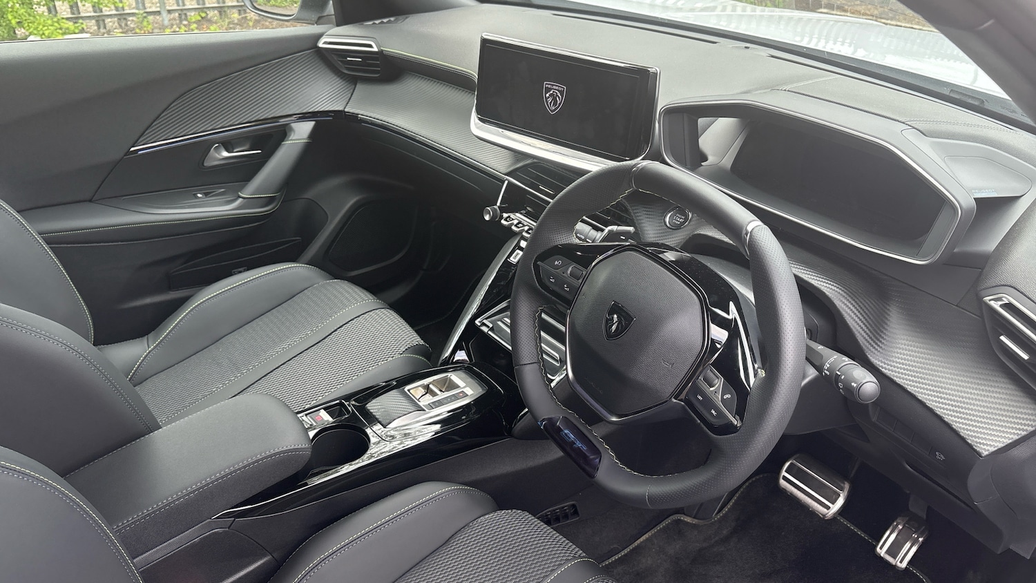 Used Peugeot 2008 2025 for sale - 76983832: Photo 11