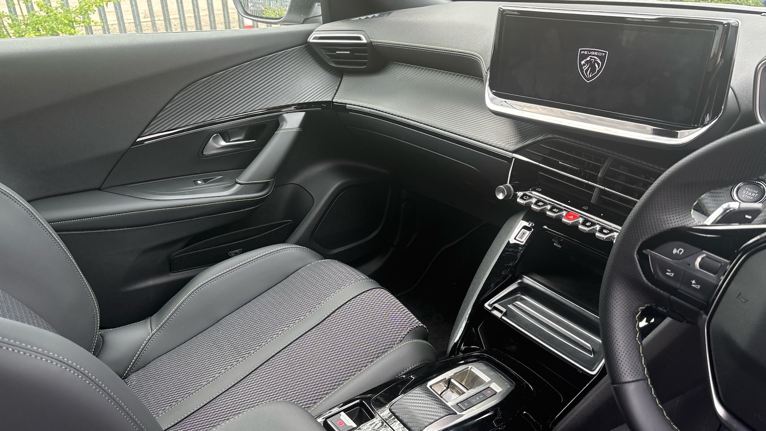 Used Peugeot 2008 2025 for sale - 76983832: Photo 14