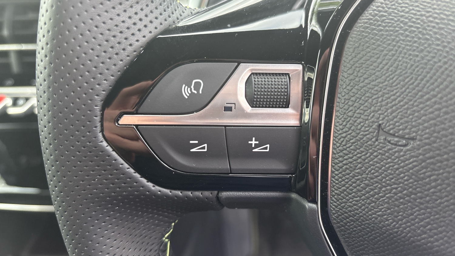 Used Peugeot 2008 2025 for sale - 76983832: Photo 24