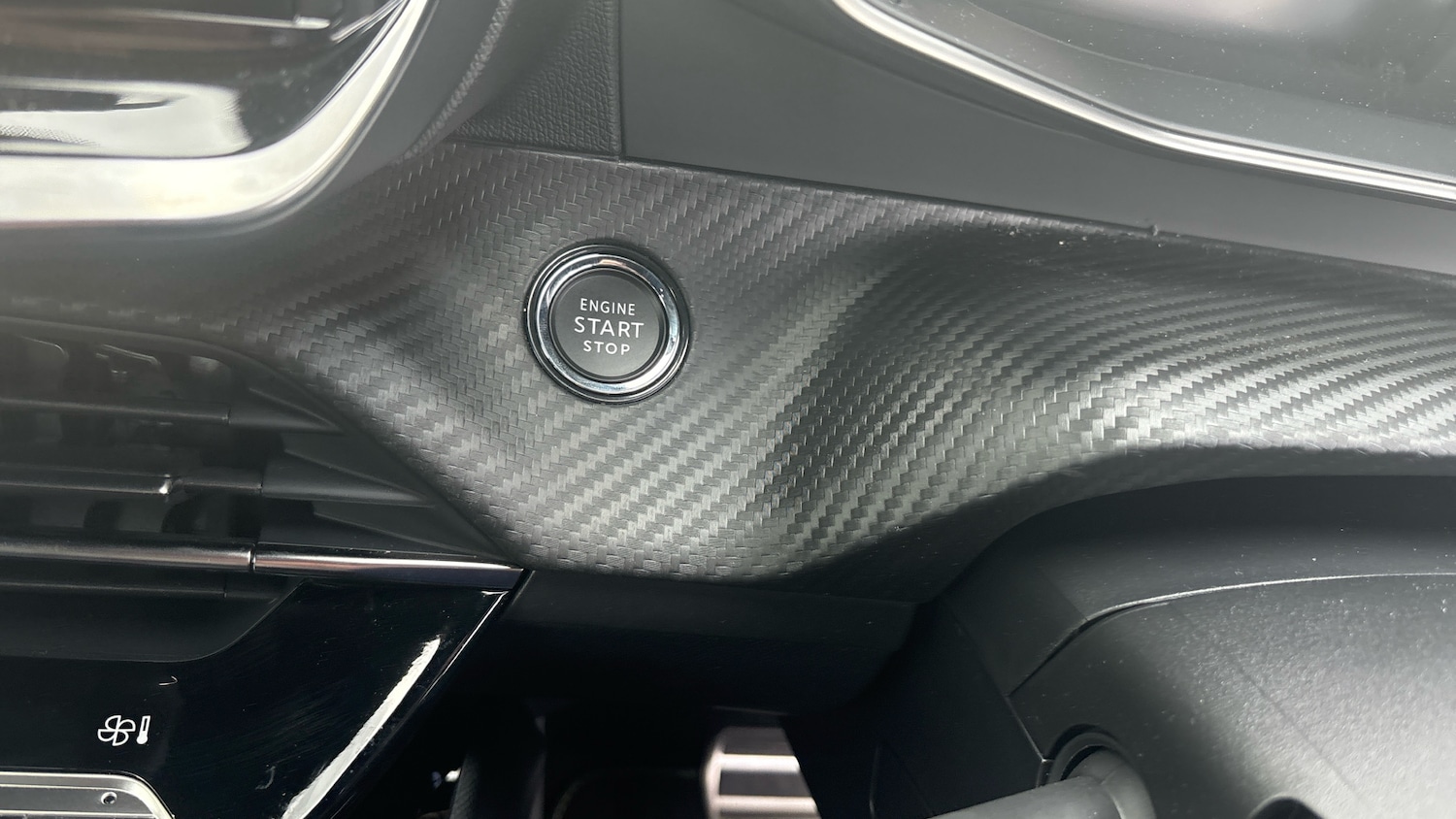 Used Peugeot 2008 2025 for sale - 76983832: Photo 30