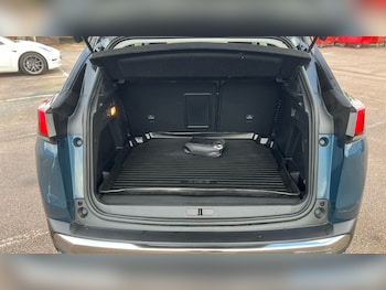 Used Peugeot 3008 2023 for sale - 77033340: Photo