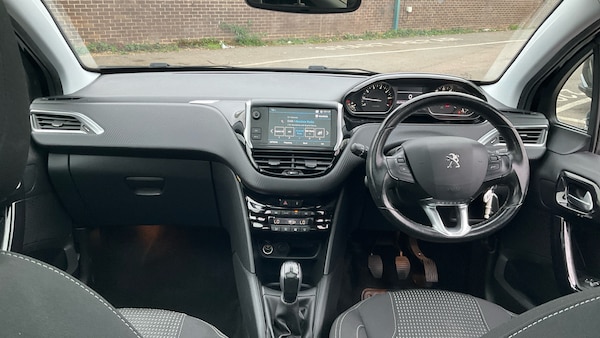 Used Peugeot 208 2019 for sale - 76193811: Photo 10