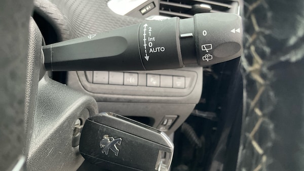 Used Peugeot 208 2019 for sale - 76193811: Photo 25