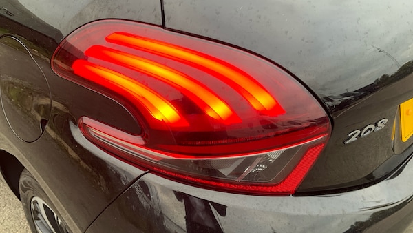 Used Peugeot 208 2019 for sale - 76193811: Photo 45