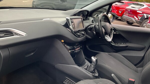 Used Peugeot 208 2019 for sale - 76193811: Photo 9