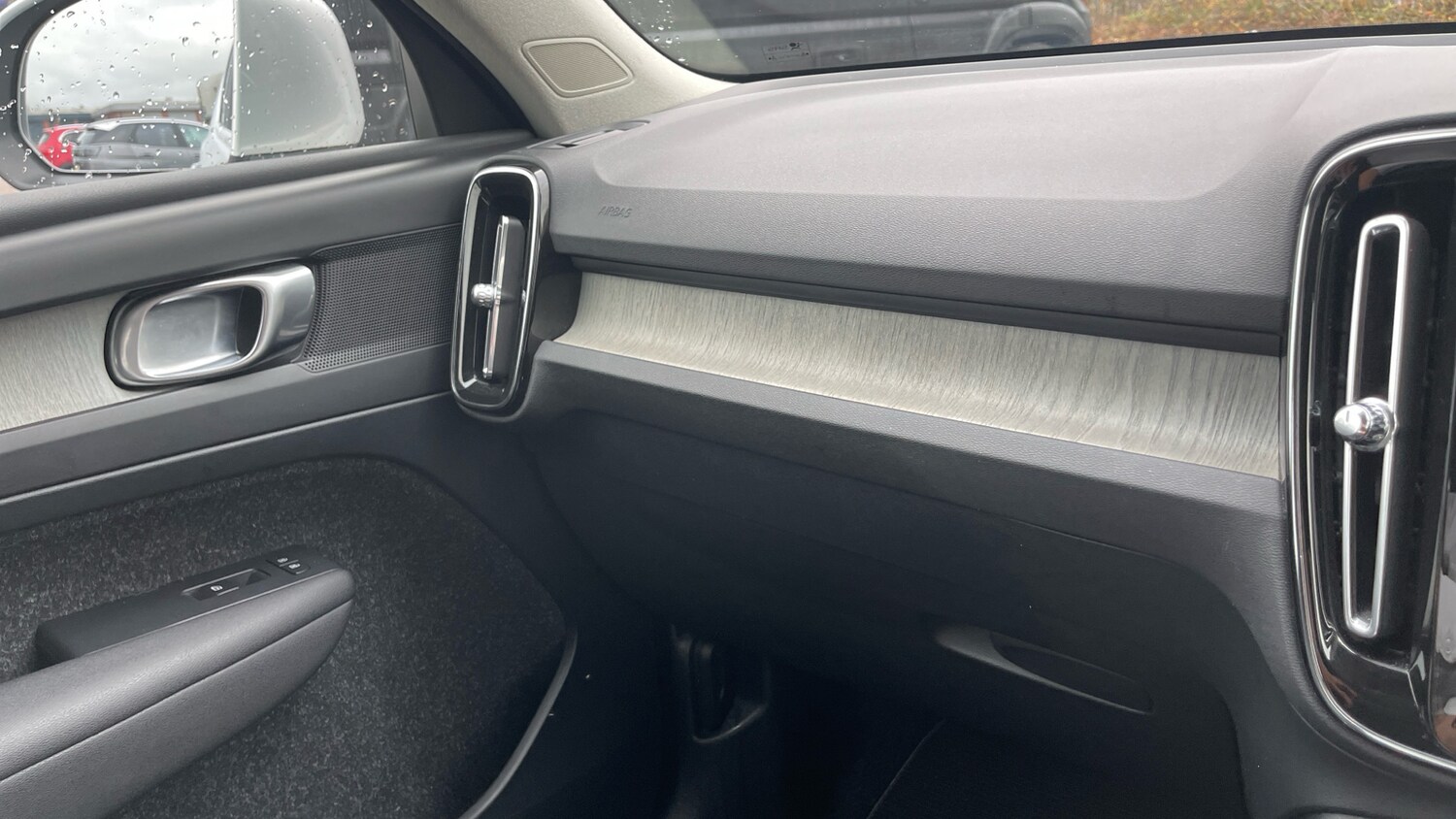 Used Volvo XC40 2018 for sale - 76860167: Photo 54