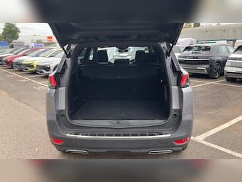 Used Peugeot 5008 2023 for sale - 79557299: Photo