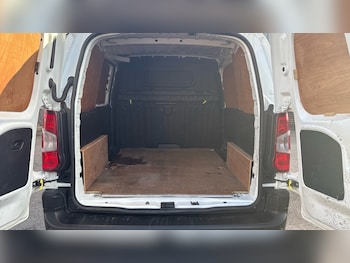 Used Peugeot Partner 2019 for sale - 77687867: Photo