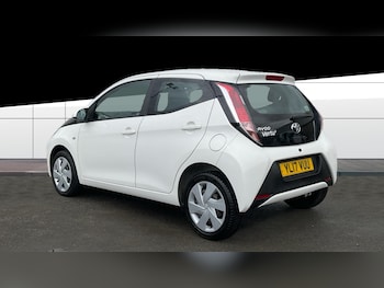 Used Toyota AYGO 2017 for sale - 75282527: Photo