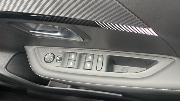 Used Peugeot 208 2025 for sale - 76219599: Photo 33