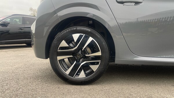 Used Peugeot 208 2025 for sale - 76219599: Photo 7