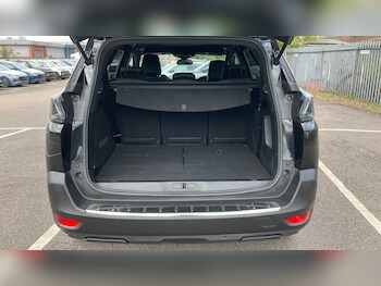 Used Peugeot 5008 2023 for sale - 78311419: Photo