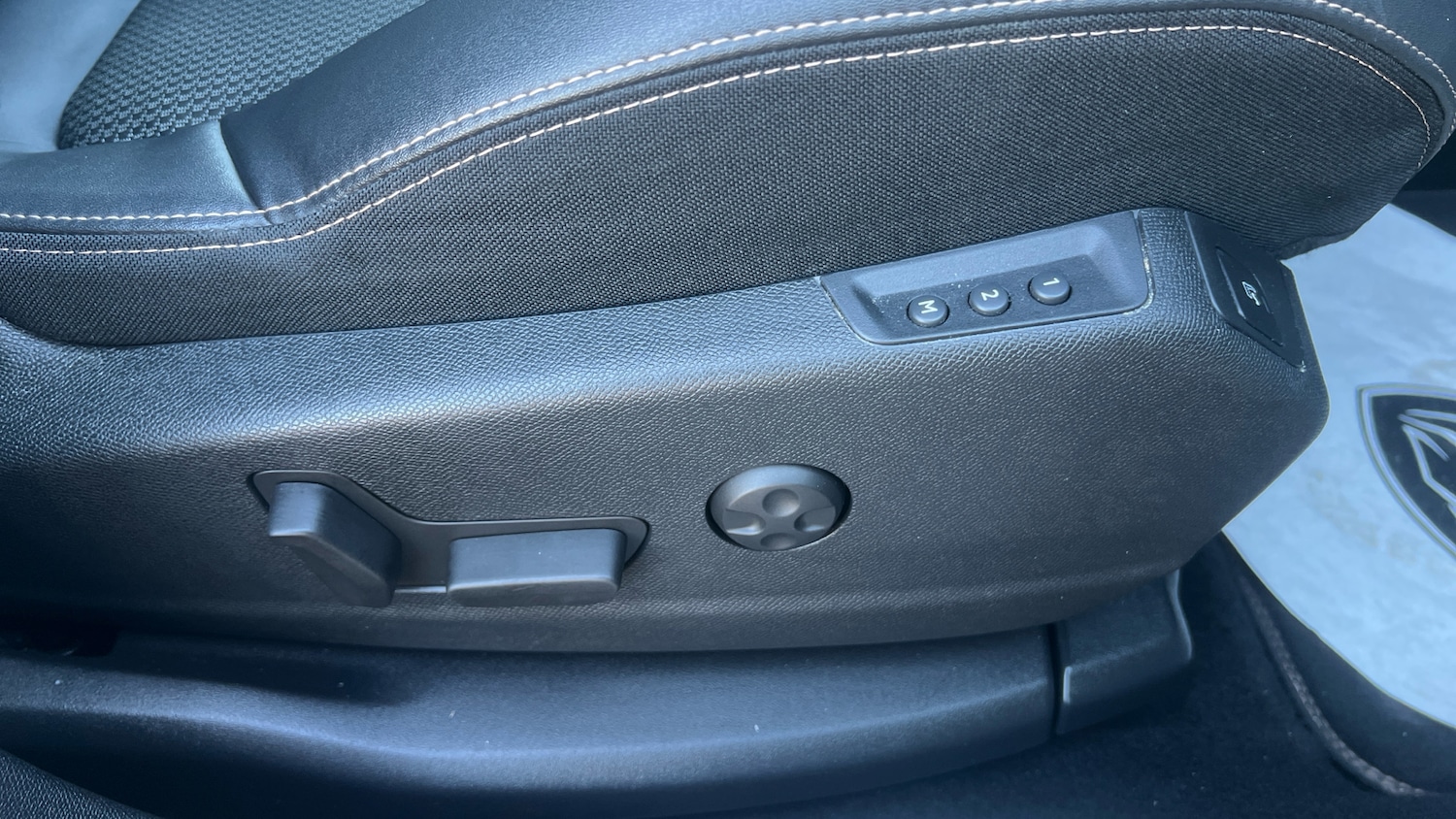 Used Peugeot 5008 2023 for sale - 77917664: Photo 25