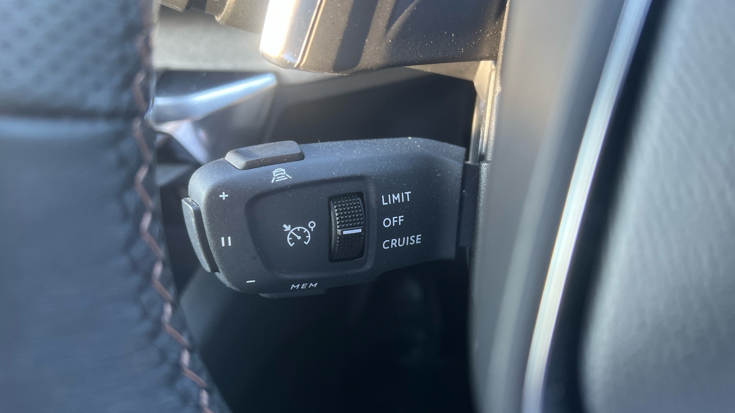 Used Peugeot 5008 2023 for sale - 77917664: Photo 32