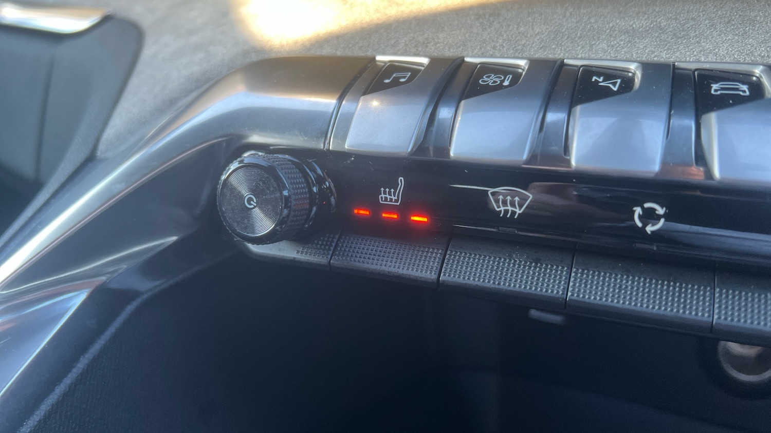 Used Peugeot 5008 2023 for sale - 77917664: Photo 36