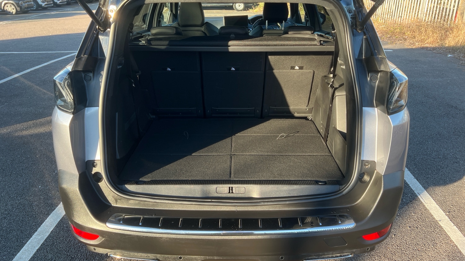 Used Peugeot 5008 2023 for sale - 77917664: Photo 4