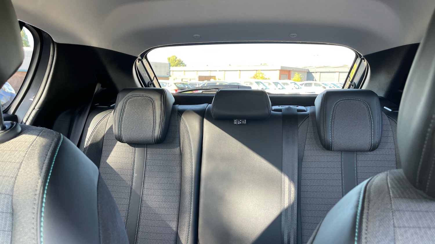 Used Peugeot 208 2023 for sale - 76070033: Photo 15