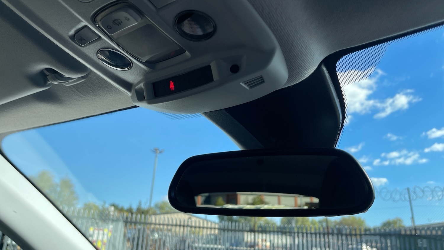 Used Peugeot 208 2023 for sale - 76070033: Photo 30