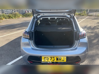 Used Peugeot 208 2023 for sale - 76070033: Photo