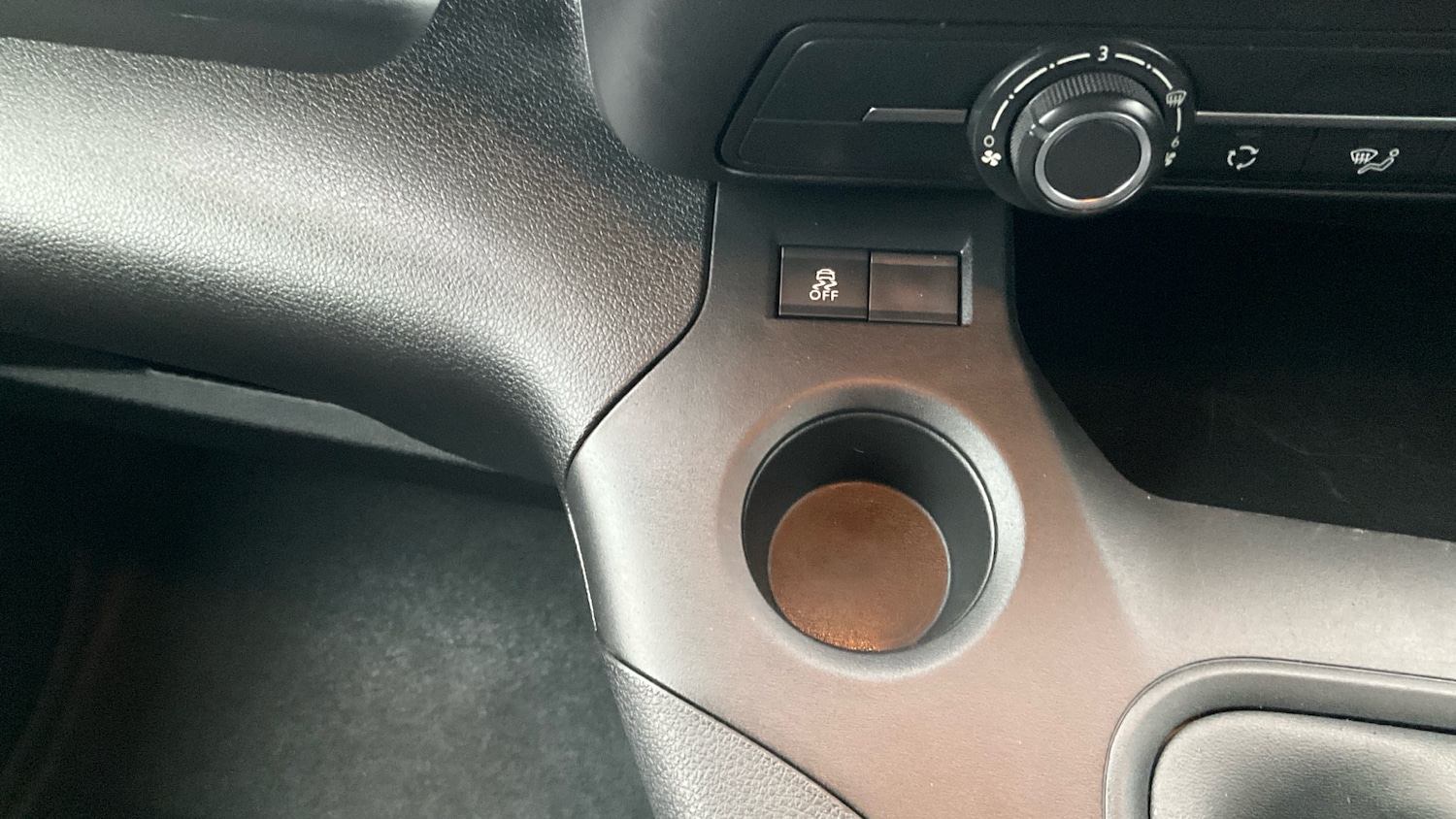 Used Peugeot Partner 2019 for sale - 76984607: Photo 23