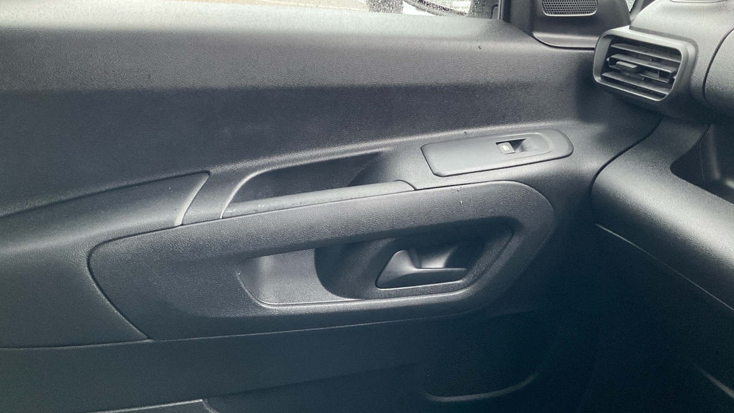 Used Peugeot Partner 2019 for sale - 76984607: Photo 29