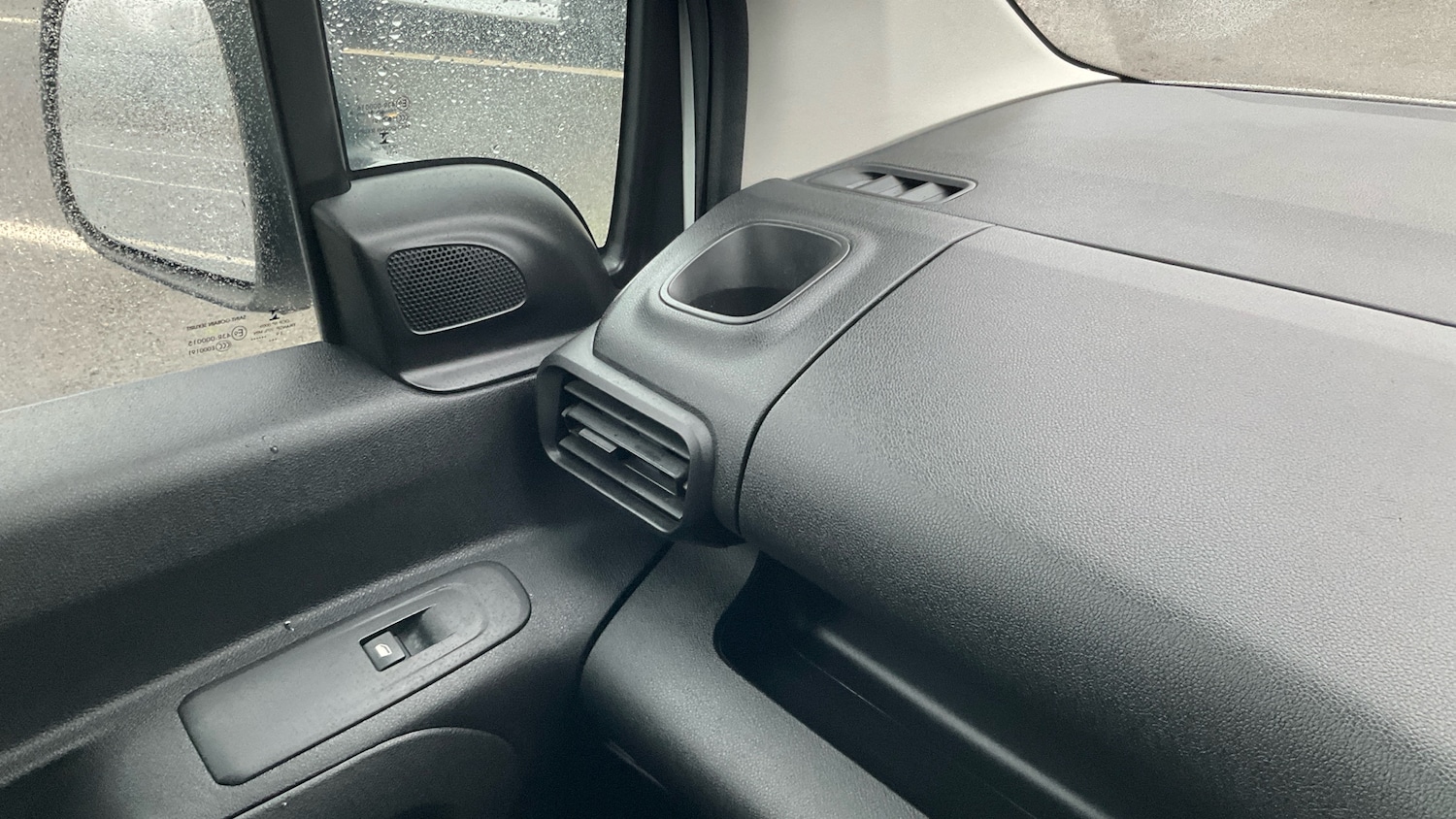 Used Peugeot Partner 2019 for sale - 76984607: Photo 37