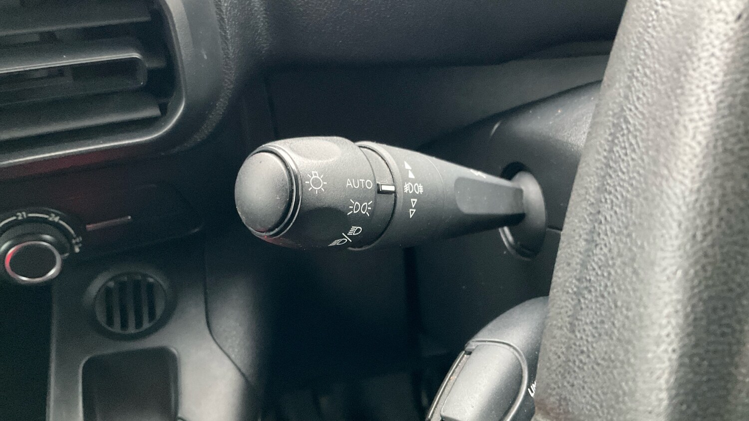 Used Peugeot Partner 2019 for sale - 76984607: Photo 39