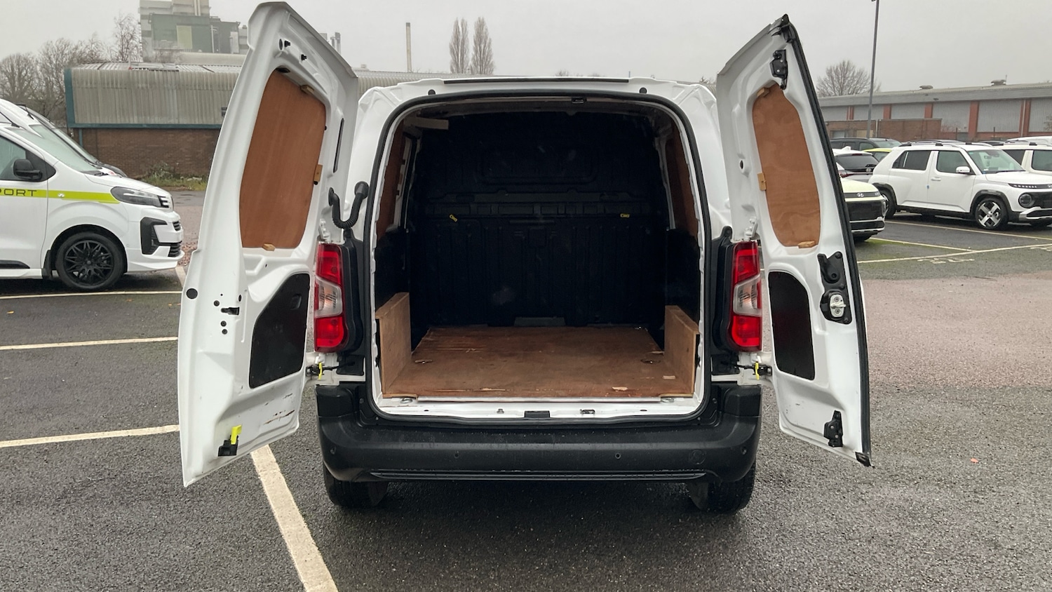 Used Peugeot Partner 2019 for sale - 76984607: Photo 4