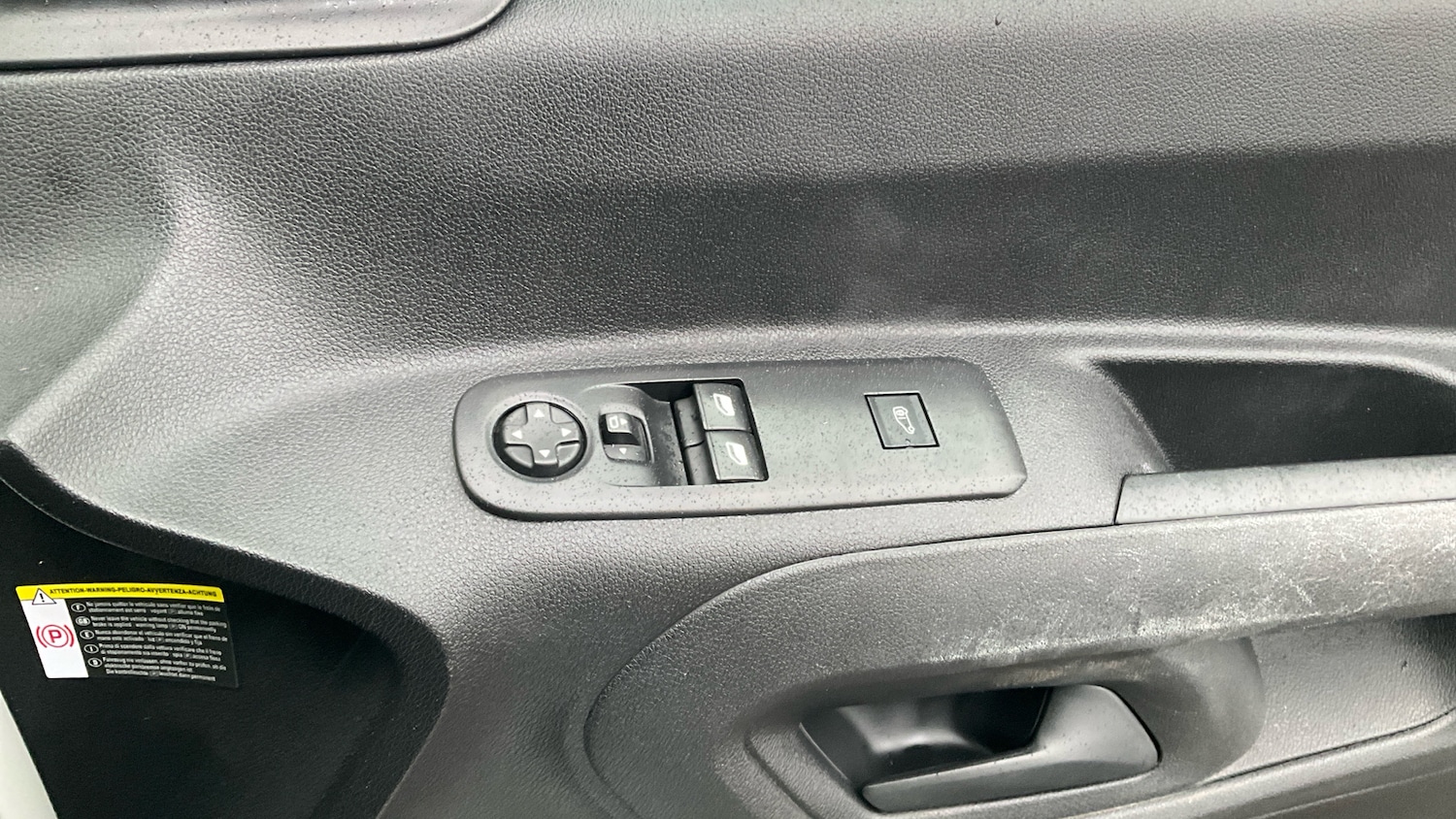 Used Peugeot Partner 2019 for sale - 76984607: Photo 43