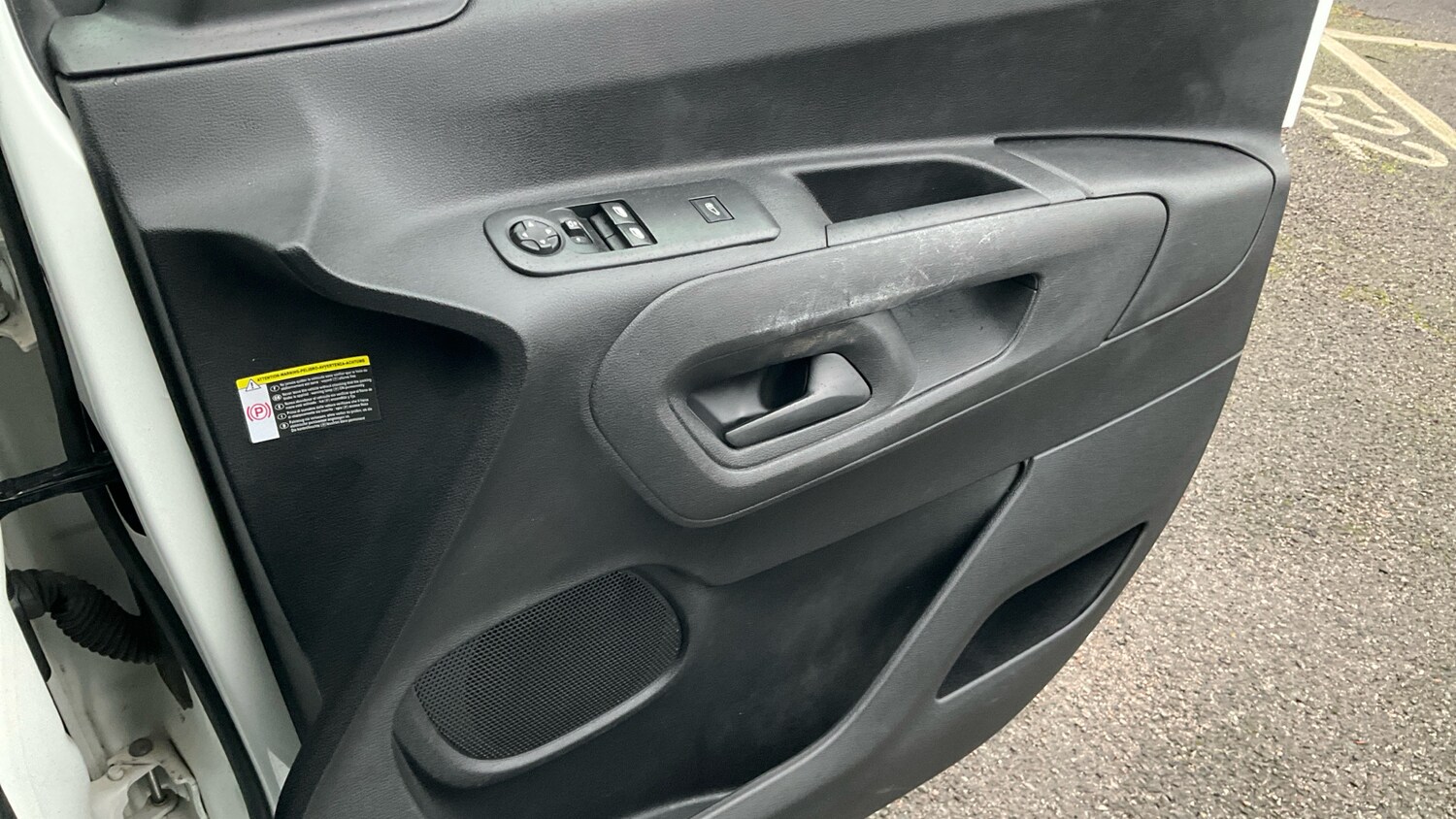 Used Peugeot Partner 2019 for sale - 76984607: Photo 44