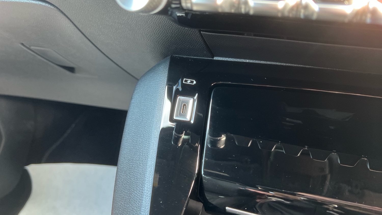 Used Peugeot 208 2023 for sale - 77715253: Photo 23