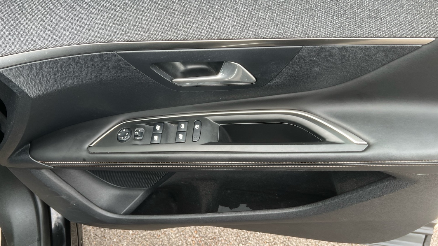 Used Peugeot 3008 2017 for sale - 76517516: Photo 35